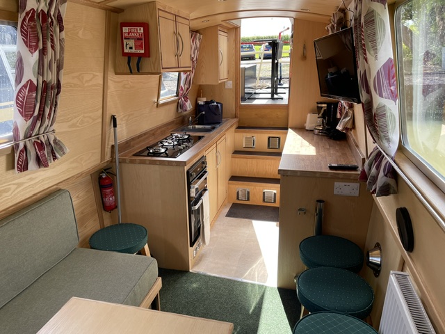  Lounge and Kitchen, looking rearwards 